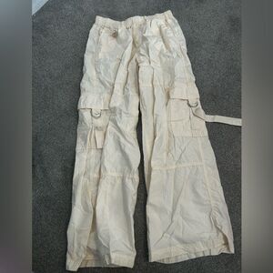 Women's Mid-Rise Baggy Cargo Pants NWT Medium